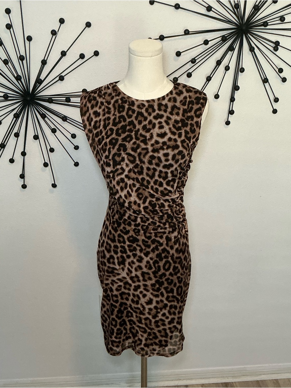 Liz & Sara Leopard Print Ruched Bodycon Dress Size Medium